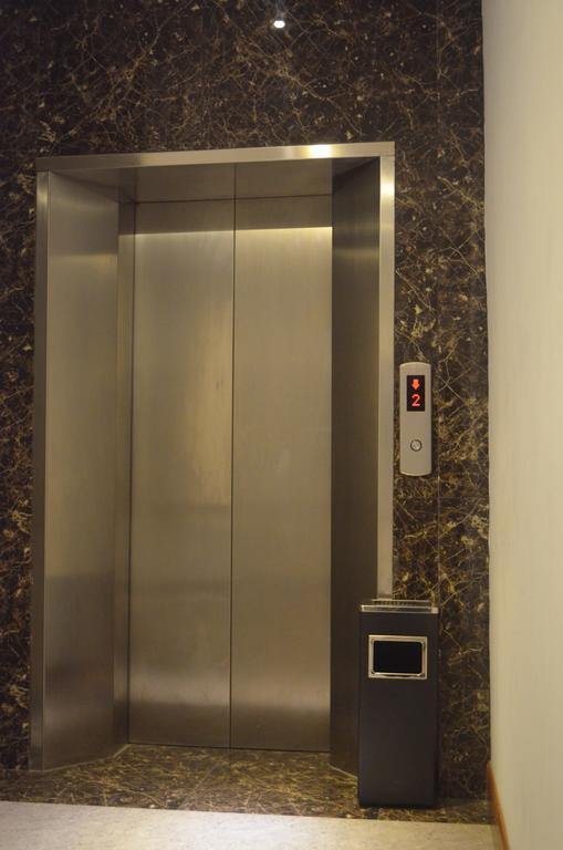 Mustika Gajah Mada Hotel Jakarta Exteriör bild