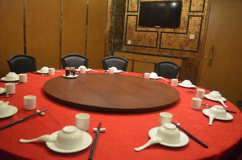 Mustika Gajah Mada Hotel Jakarta Exteriör bild