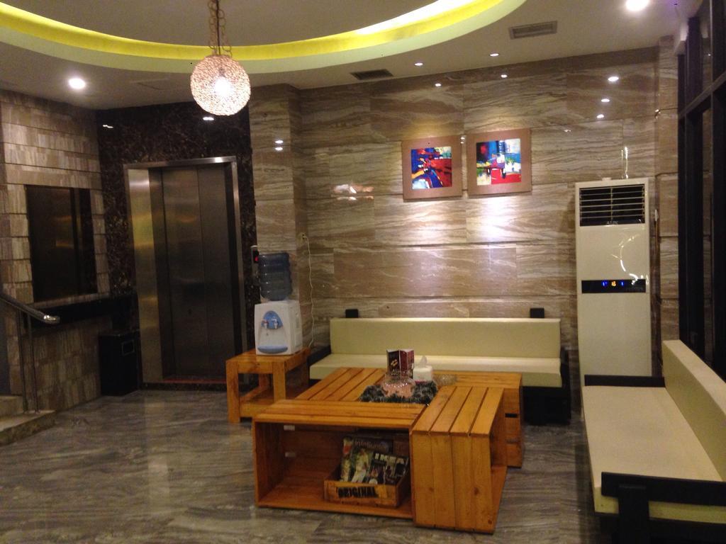 Mustika Gajah Mada Hotel Jakarta Exteriör bild