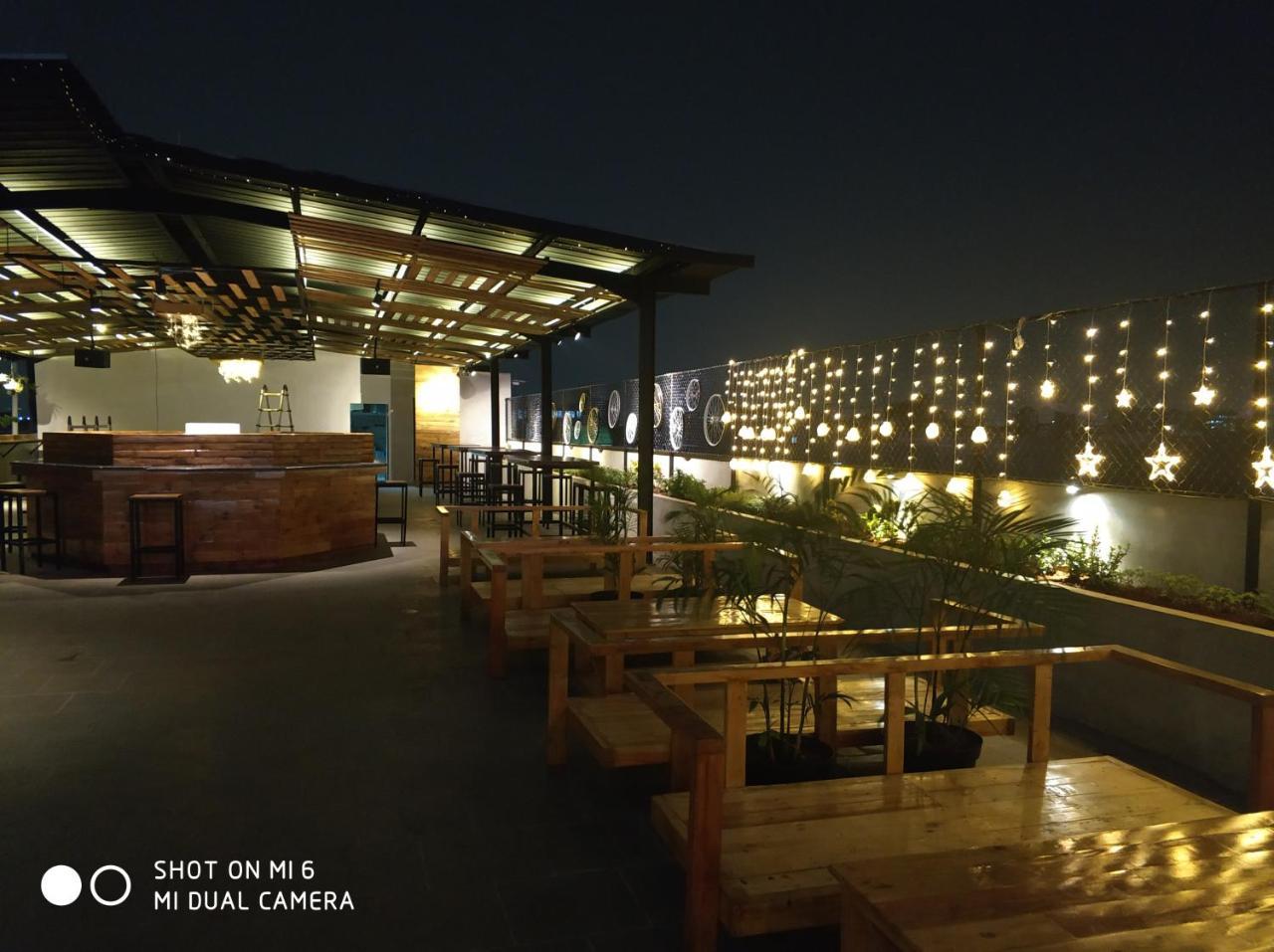 Mustika Gajah Mada Hotel Jakarta Exteriör bild