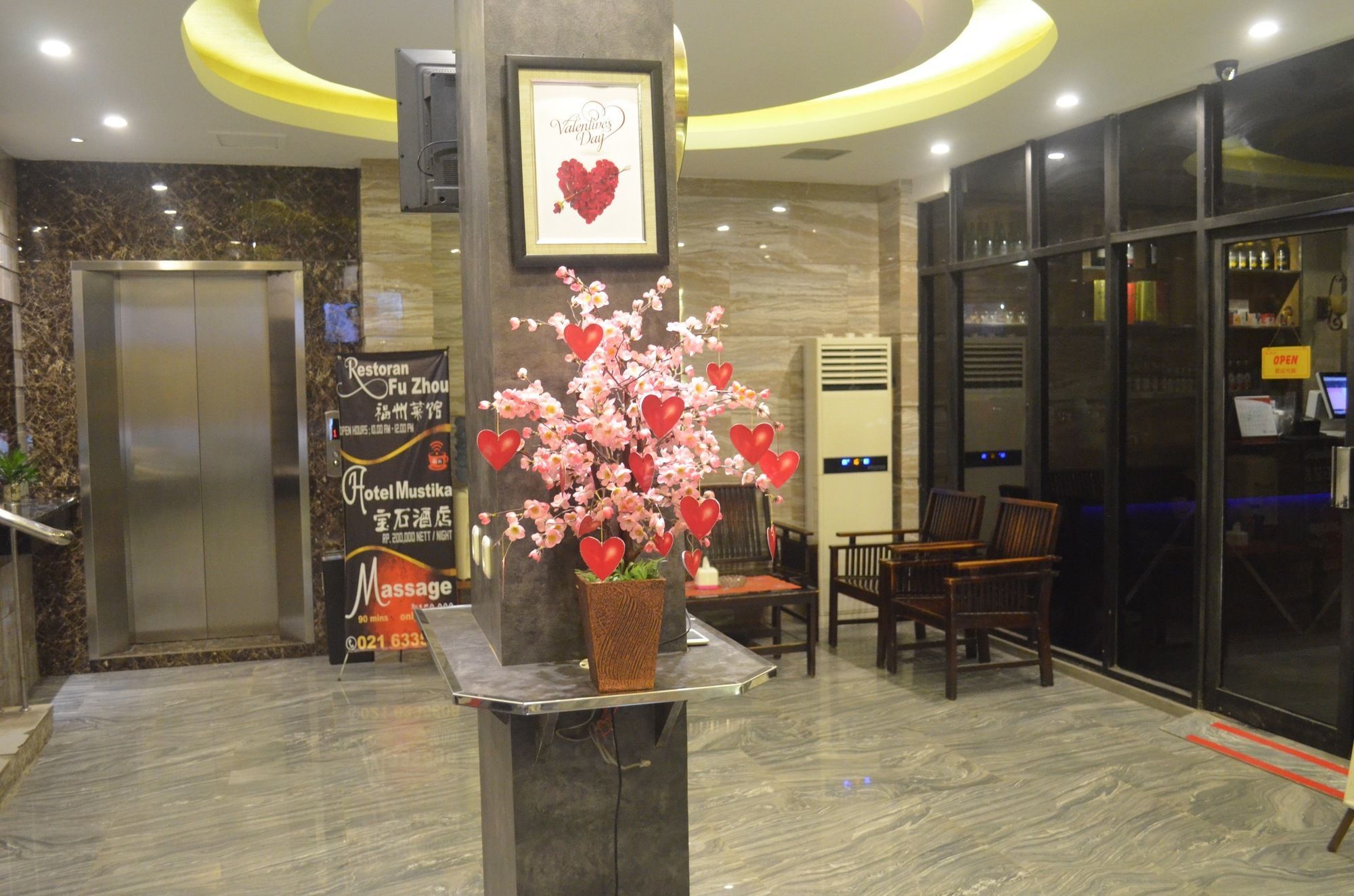 Mustika Gajah Mada Hotel Jakarta Exteriör bild